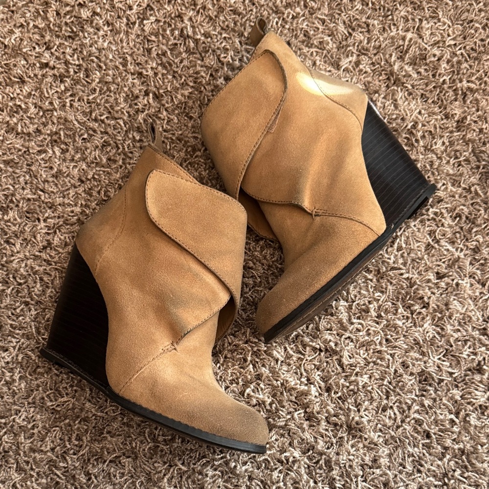 BCBGeneration Women’s Tan Suede Wedge Ankle Boot